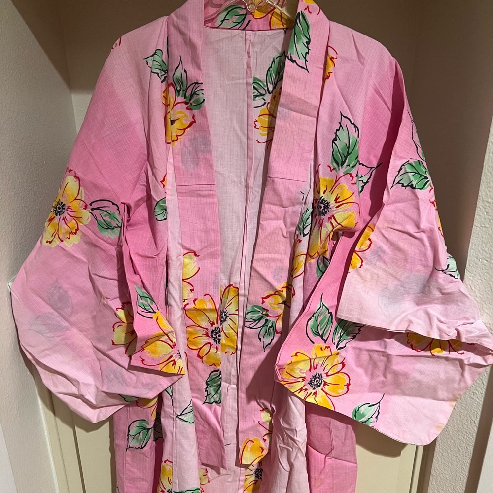 Japanese Yukata set. Small adult/ youth. Never worn.